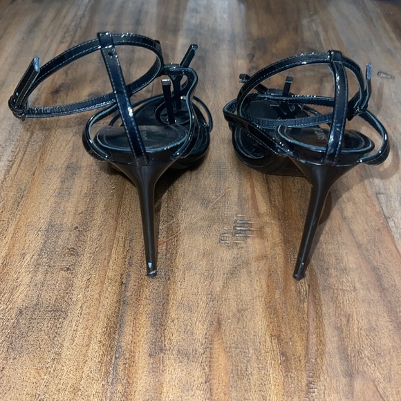 YVES SAINT LAURENT YSL OPYUM BLACK PATENT ANKLE STRAP SANDALS - Picture 4 of 7